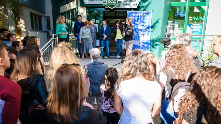 Млади изследователи се събраха в  МУ-Варна по време на Европейска нощ на учените