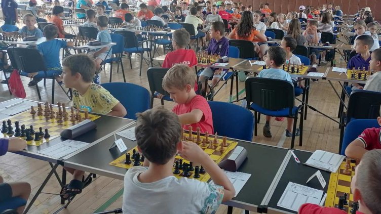 Над 150 състезатели от 5 държави се включиха в 50-то издание „Морско конче“