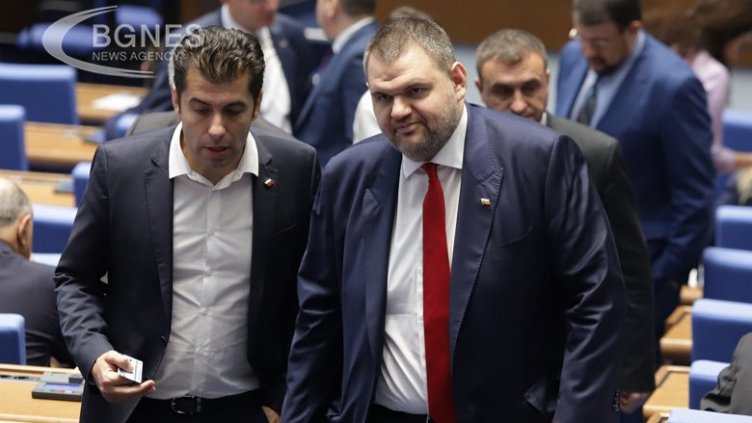 След скандал: Депутатите избраха проф. Момчил Мавров за подуправител на НЗОК