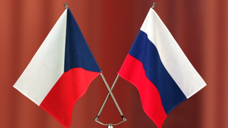 Оста Прага-Москва нажежена до червено! Как и защо София се озова в скандала?