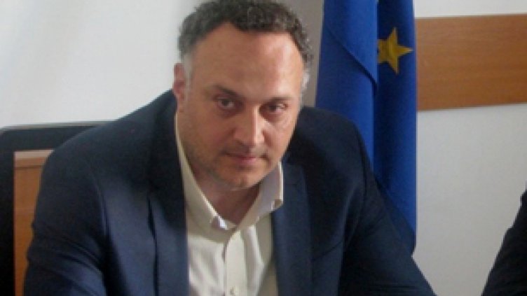 Предлагат безплатни „топли стаи“ за бедстващите в снега във Варна