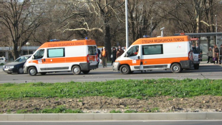 Зверска катастрофа пред сп.&quot;Делфинарума&quot; във Варна (+СНИМКИ)