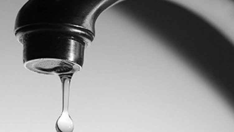 И в други части на Варна спряха водата