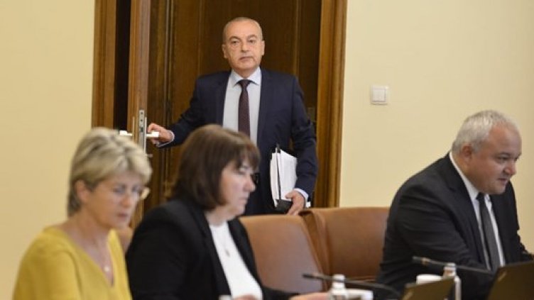 Какво реши МС днес: Гълъб Донев развърза държавната кесия