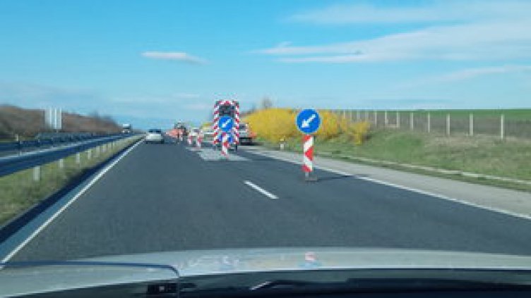 Хванаха младежи от Варна да точат гориво от строителни машини на „Хемус“