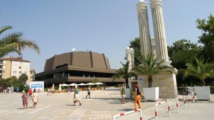 Набират проекти за паметник на моряка до края на май