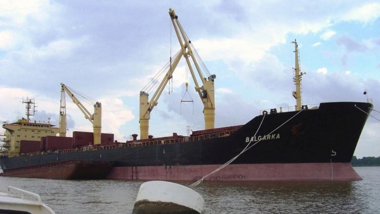 Оправдаха капитана и помощника му на кораба „Българка“ за смъртта на един моряк и изгарянията на друг