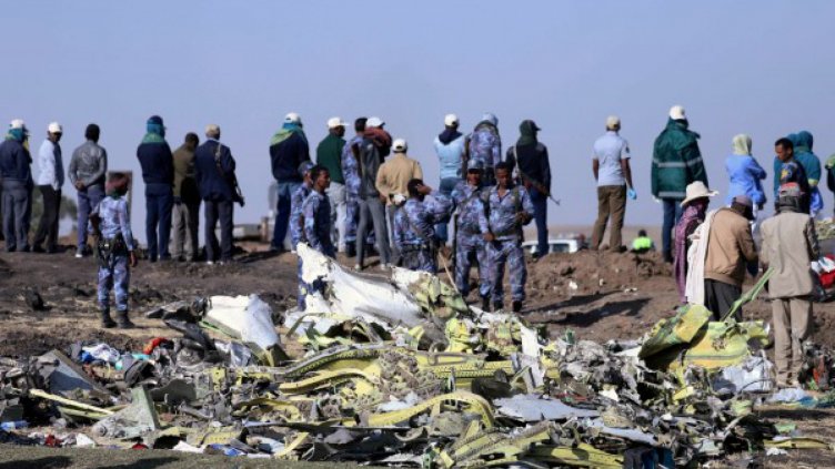 Пилотите на Boeing 737 се &bdquo;борили със самолета&ldquo;, но загубили...
