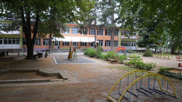 Учебната година в Аспарухово ще започне навреме