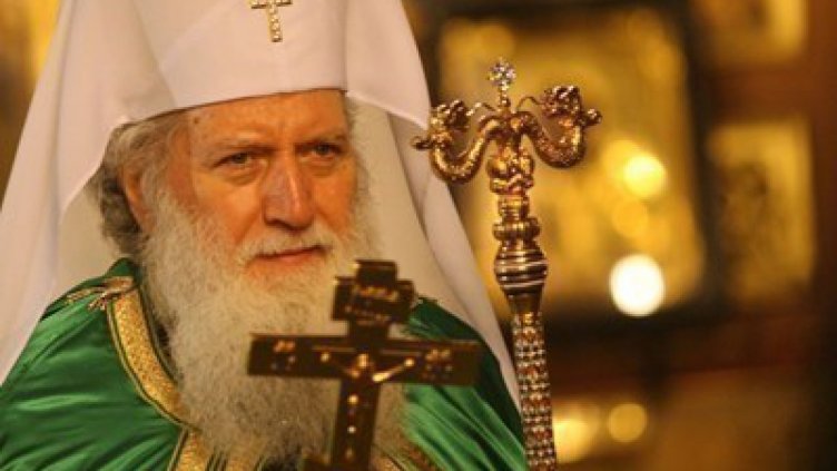 Патриарх Неофит поздрави българите за Цветница