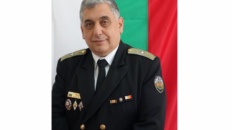 проф. Боян Медникаров