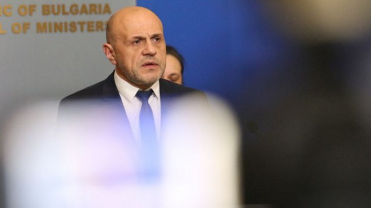 Томислав Дончев: Държавата може и да прибегне до теглене на заем