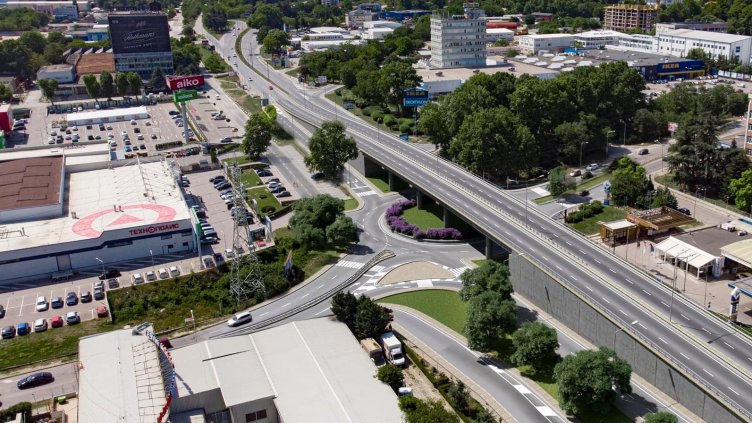 Изграждат нов пътен възел при кръстовището на Двете кули (СНИМКИ)