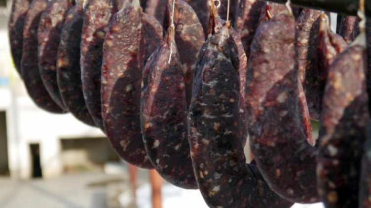 Луканки от диво прасе разболяха десетки от трихинелоза