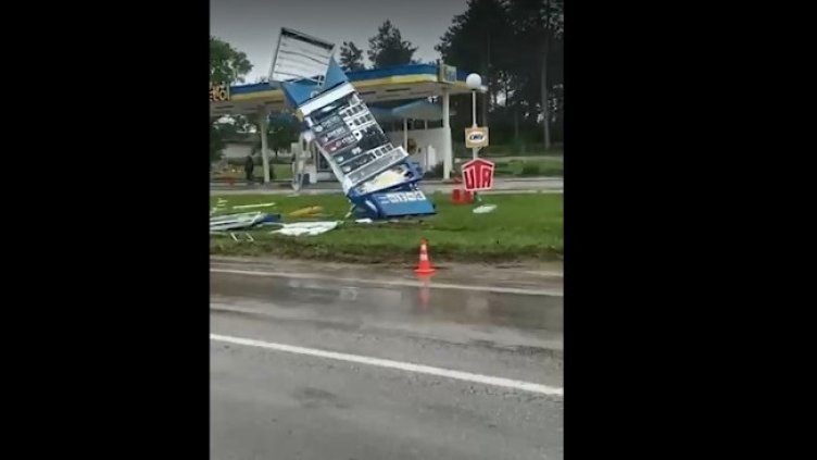 Тир потроши бензиностанция край Плевен