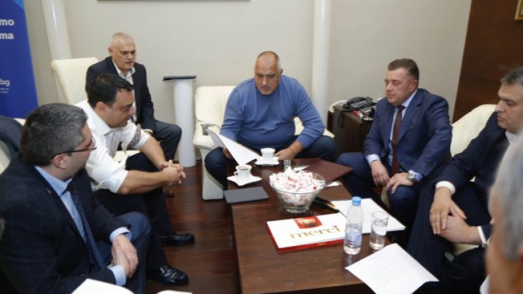 Правителството набеляза куп мерки за намаляване на жертвите на пътя