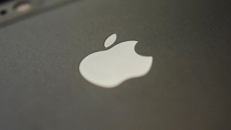 Защо Apple би трябвало да купи Tesla?