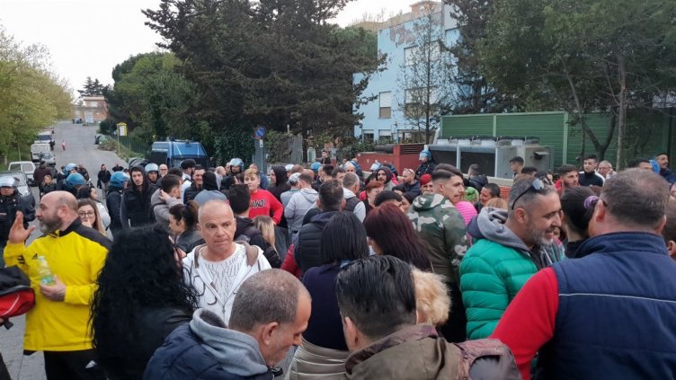 В Рим се вдигнаха на бунт срещу ромите
