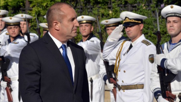 Президентът във Варна: Моряците – щит за народа