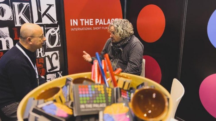 IN THE PALACE дава 15 бона за нов късометражен филм