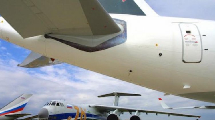 Русия изпраща 11 самолета хуманитарна помощ и 87 медици в Сърбия