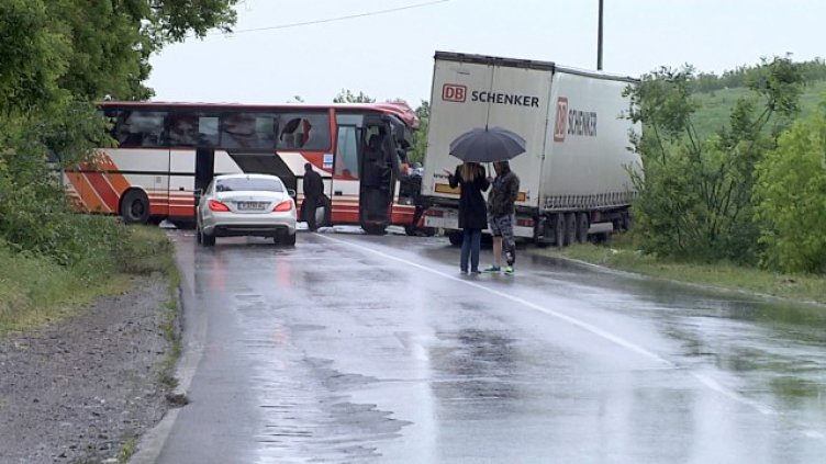 Динко от Ямбол вадил хора от катастрофата край Сливен