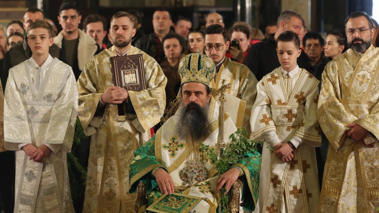 Патриарх Даниил поздрави християните за Цветница