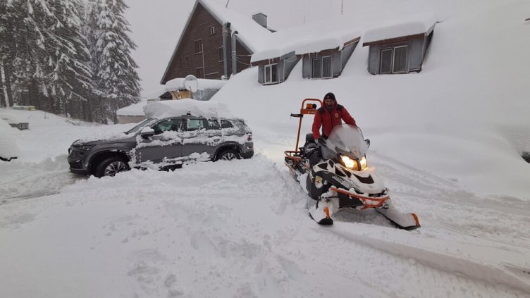 На Витоша натрупа над половин метър сняг