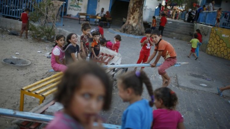 Учителите да се проверяват за висящи дела, иска НПО