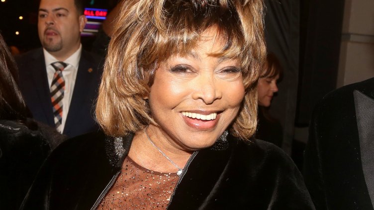 Отиде си кралицата на рокендрола Тина Търнър