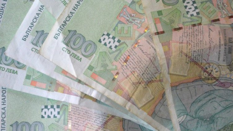 Дядо даде 5 бона на ало измамници