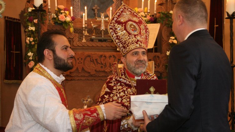 Кметът Иван Портних уважи празник на арменската църква