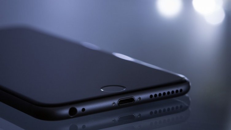 Технологичния гигант Apple засегнат от коронавируса