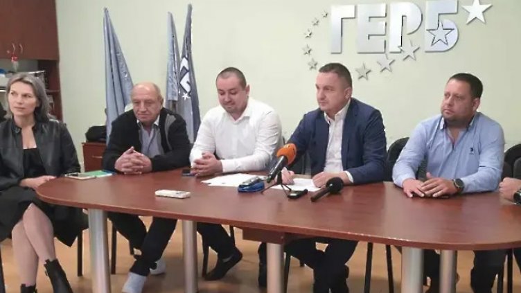 Съветници от ГЕРБ-Варна: Коцев да изпълни решението на ВАС, а не да пуска колите до „Хоризонт“
