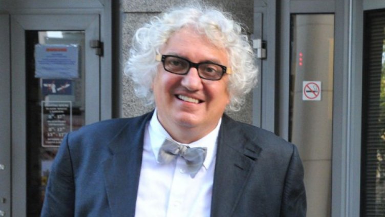 СЕМ пак не гласува оставката на шефа си