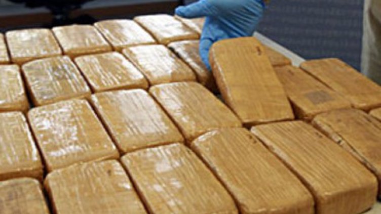 Вкарват в затвора трафикант от Иран, пренасял 200 кг. хероин