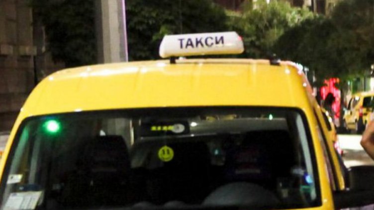 Таксиджията побойник остава в ареста за 72 часа