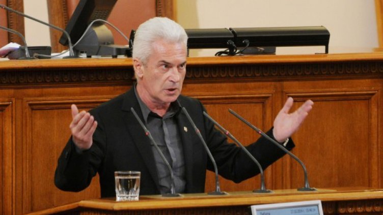 Сидеров не хареса Кунева – кадър на ЦК-то била