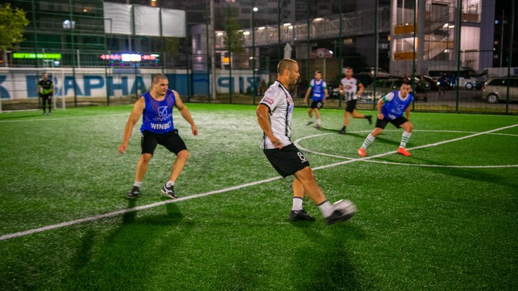 Първа загуба за шампиона в АМФЛ-Варна