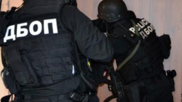 Закопчаха топ бандита Митьо Дебелия и 12 oт аверите му