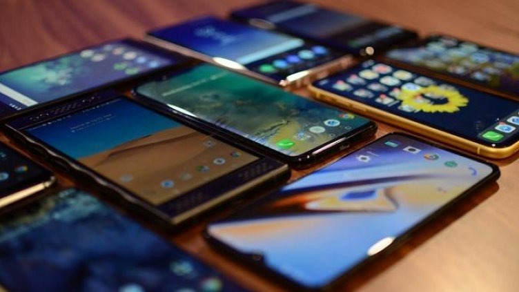 Да бягаш в галоп от дигиталната ера. Едно градче забрани нета и смартфоните