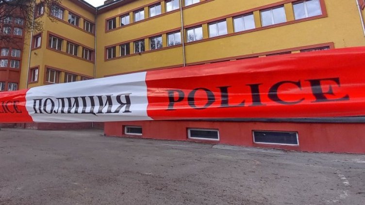 "Ние се борим за Аллах", пише в мейлите с бомбени заплахи до училищата