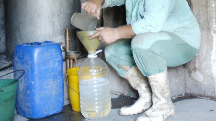 Свиха 80 литра ракия от изба на добричлия