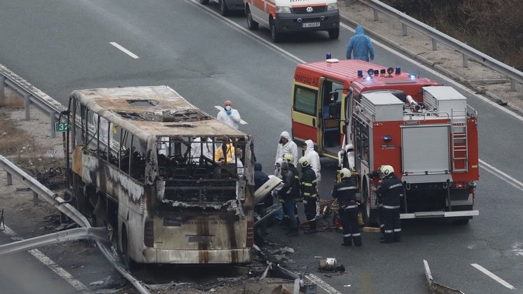 Шофьорът на автобуса факла е карал с превишена скорост