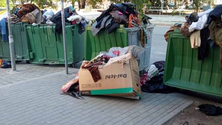 Изхвърляме 100 000 т дрехи за година