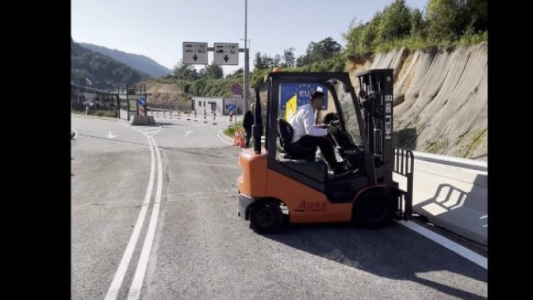 Полицията образува производство срещу Тодор Батков-син след акцията с мотокара