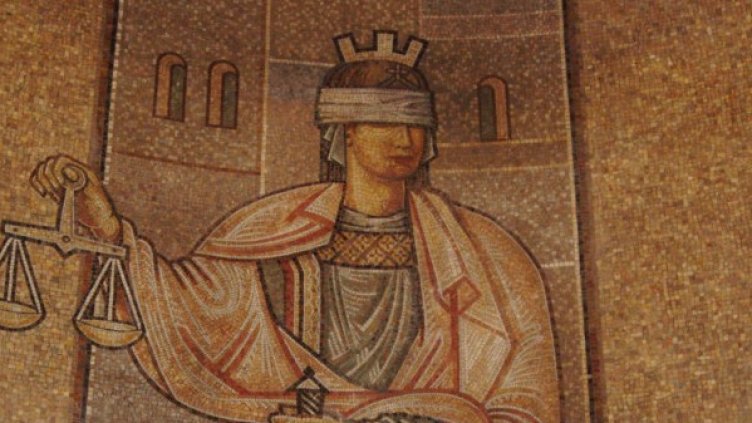 Общински служител от Варна получи присъда шест месеца след получен подкуп