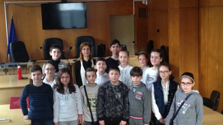 Петокласници посетиха Апелативен съд – Варна