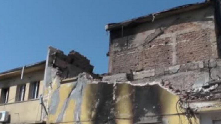 Събират средства за изгорялото читалище в Гложене 