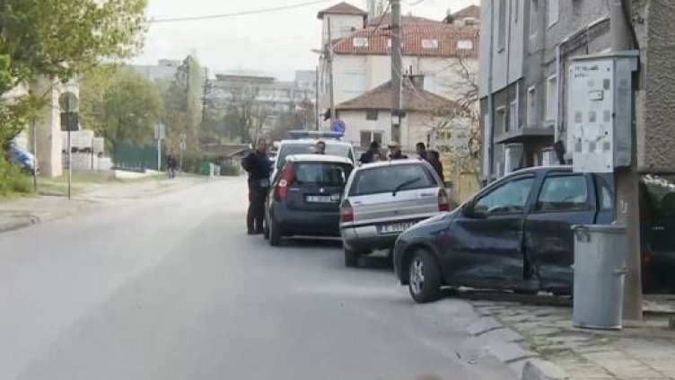 Млад водач потроши четири коли (СНИМКИ)